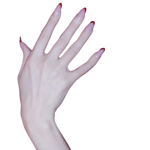 Lana - Picture 5 of 6